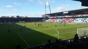 Tidligere danske mestre i frit fald: Cheftræner joker med ‘farlig’ fredning