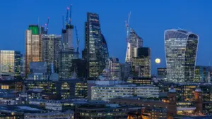 Eksplosioner ryster London: Fire jødiske ambulancer ødelagt i målrettet brandattentat