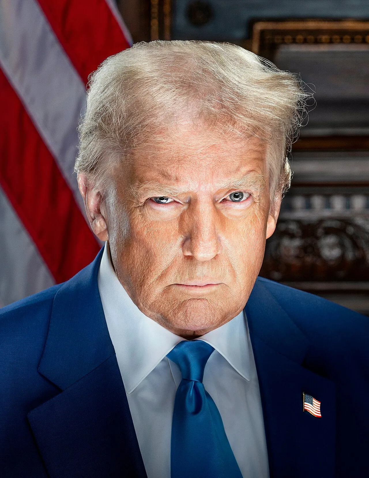 Officielt præsidentportræt af Donald Trump udarbejdet i forbindelse med indsættelsen i januar 2025.