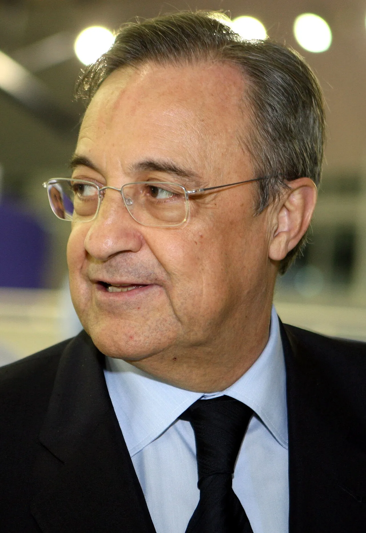 Et portrætbillede af Florentino Pérez, præsident for Real Madrid. Fotoet viser ham i et neutralt, redaktionelt portrætformat.