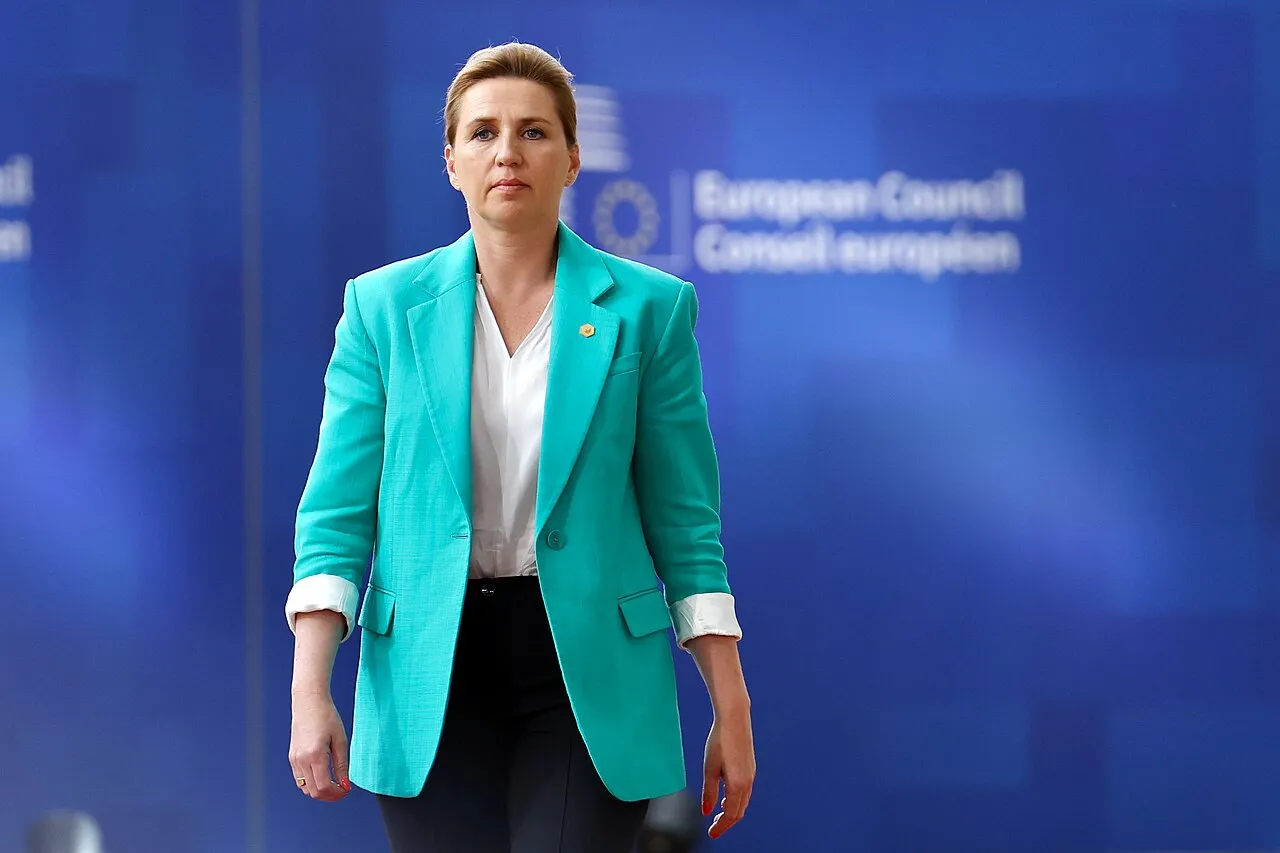 Statsminister Mette Frederiksen fotograferet i forbindelse med et uformelt ledermøde i juni 2024.