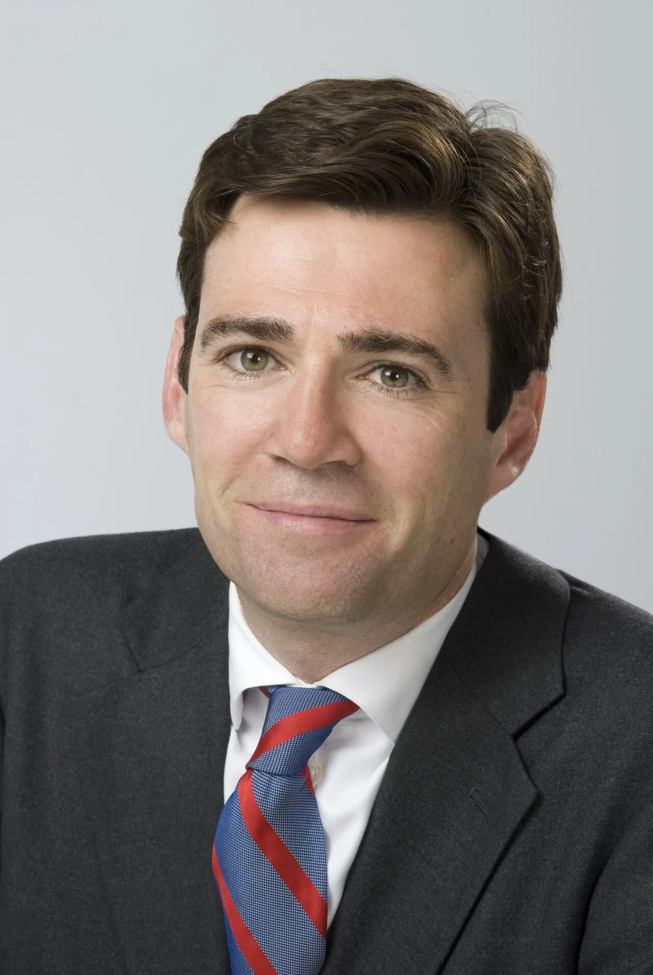 Andy Burnham holder sin afsluttende tale som Shadow Home Secretary ved Labour Party Conference i Liverpool. Han havde allerede annonceret, at han ville stille op til borgmestervalget i Greater Manchester i 2017.